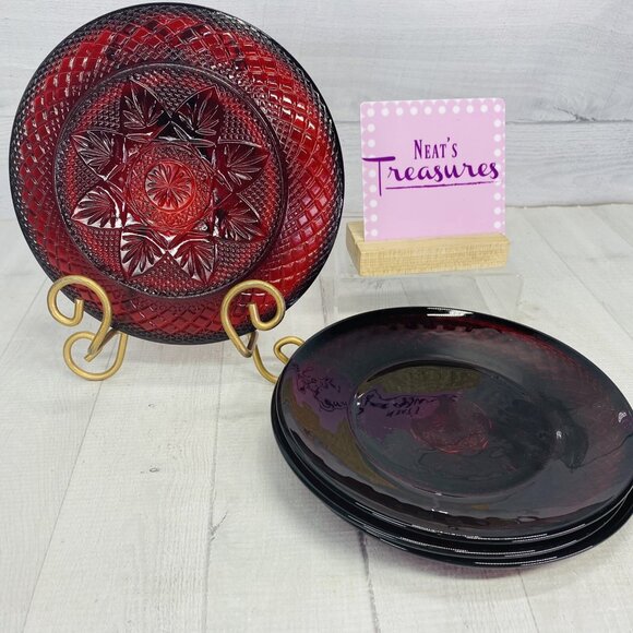 Cristal D' Arques ANTIQUE RUBY RED Pressed Cut Glass 8" Lunch Salad Plates Set 4 - Picture 1 of 14
